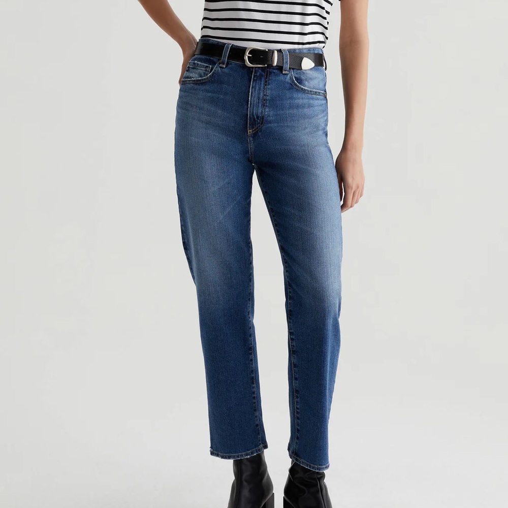 AG “Rian” Ultra high rise straight leg jeans in Lake Como wash - size 28